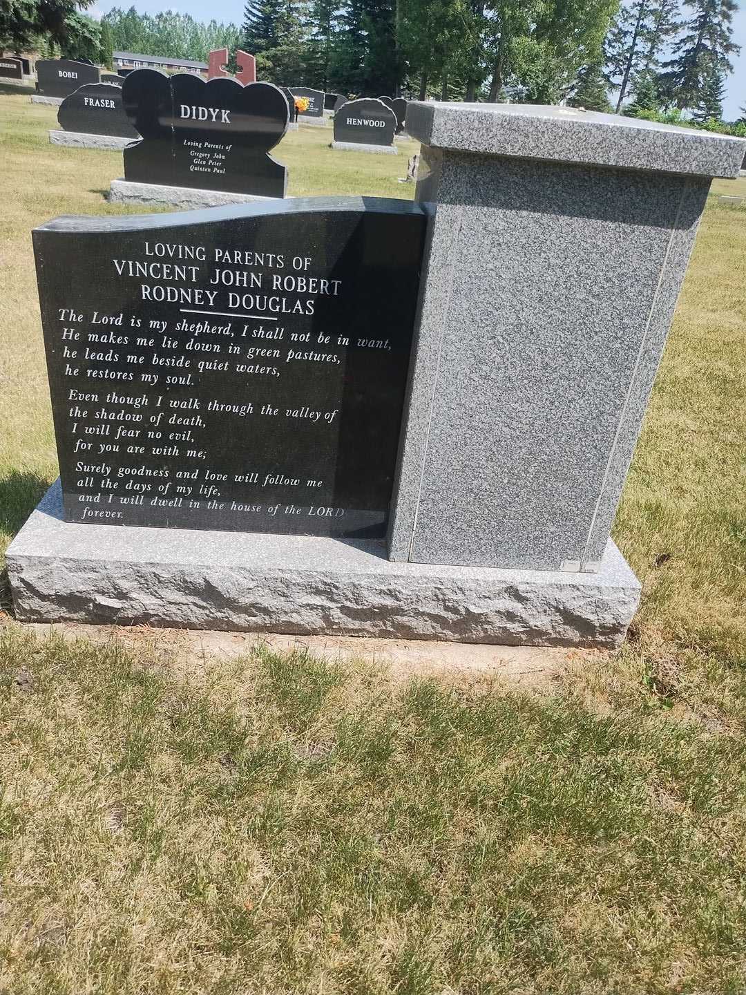 Douglas Keith Lafreniere's grave. Photo 2