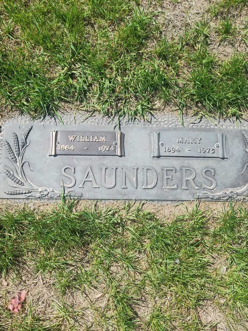 Mary Saunders's grave. Photo 1
