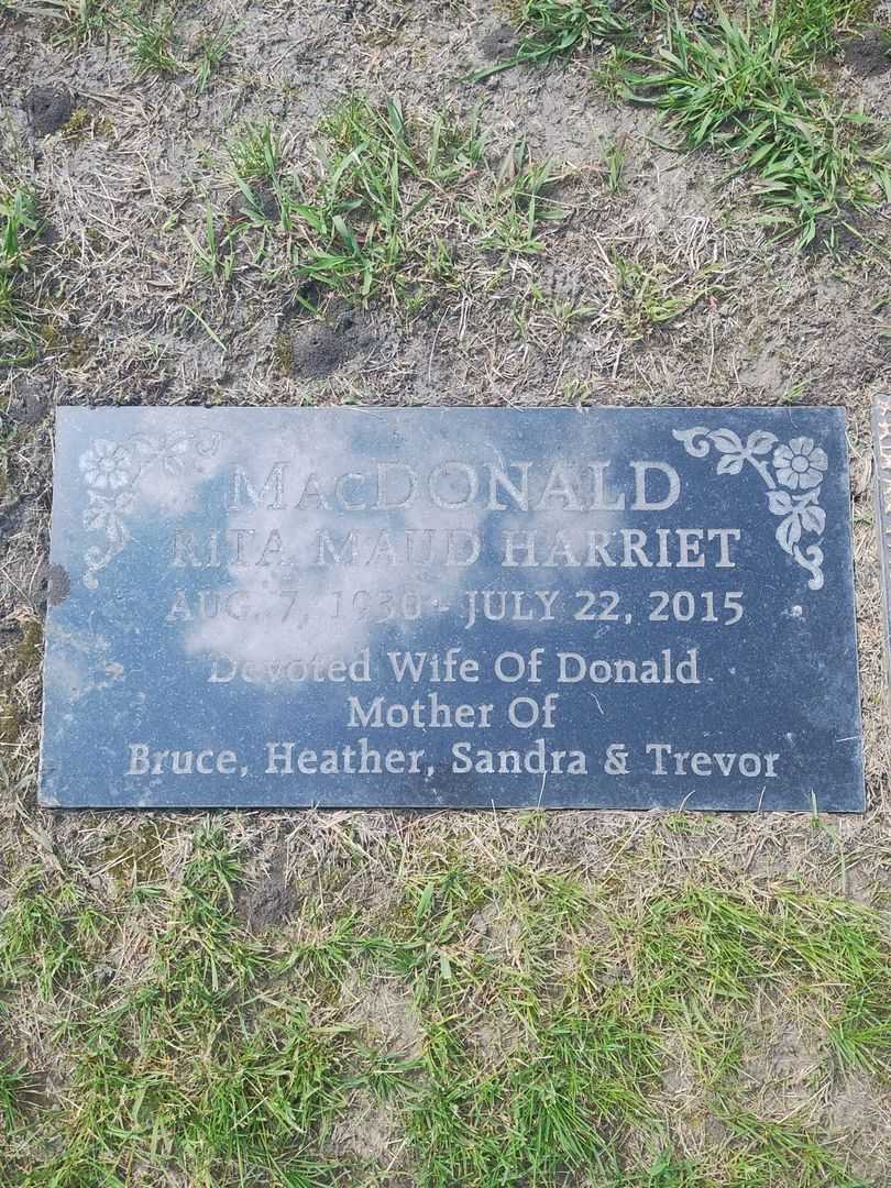 Rita Maud Harriet MacDonald's grave. Photo 4