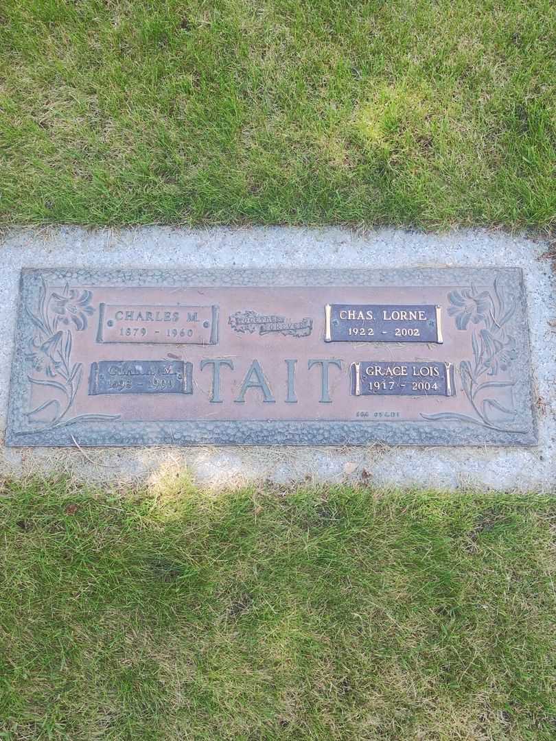 Grace Lois Tait's grave. Photo 1