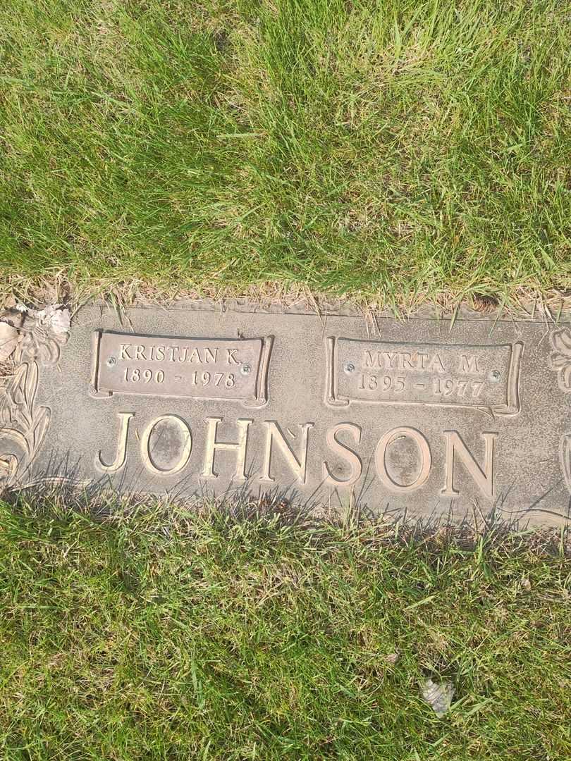 Clair Campbell's grave. Photo 4