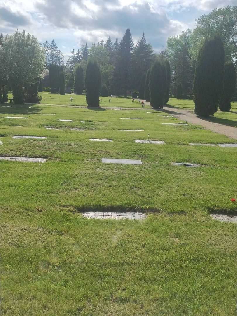 Lula James's grave. Photo 2