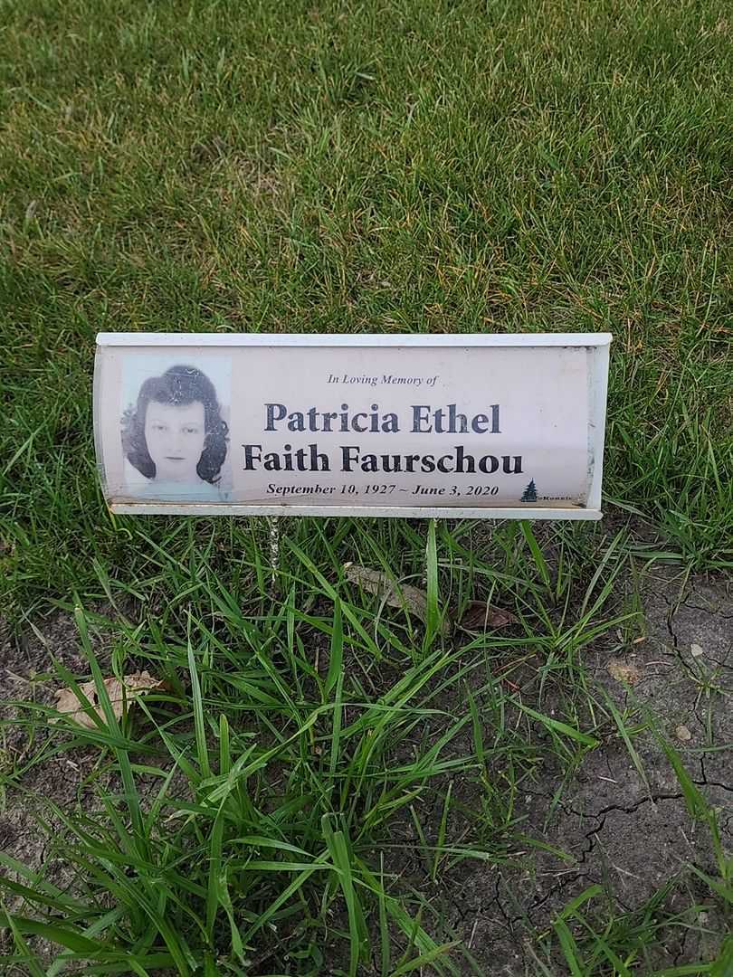 Patricia Ethel Faith Faurschou's grave. Photo 3
