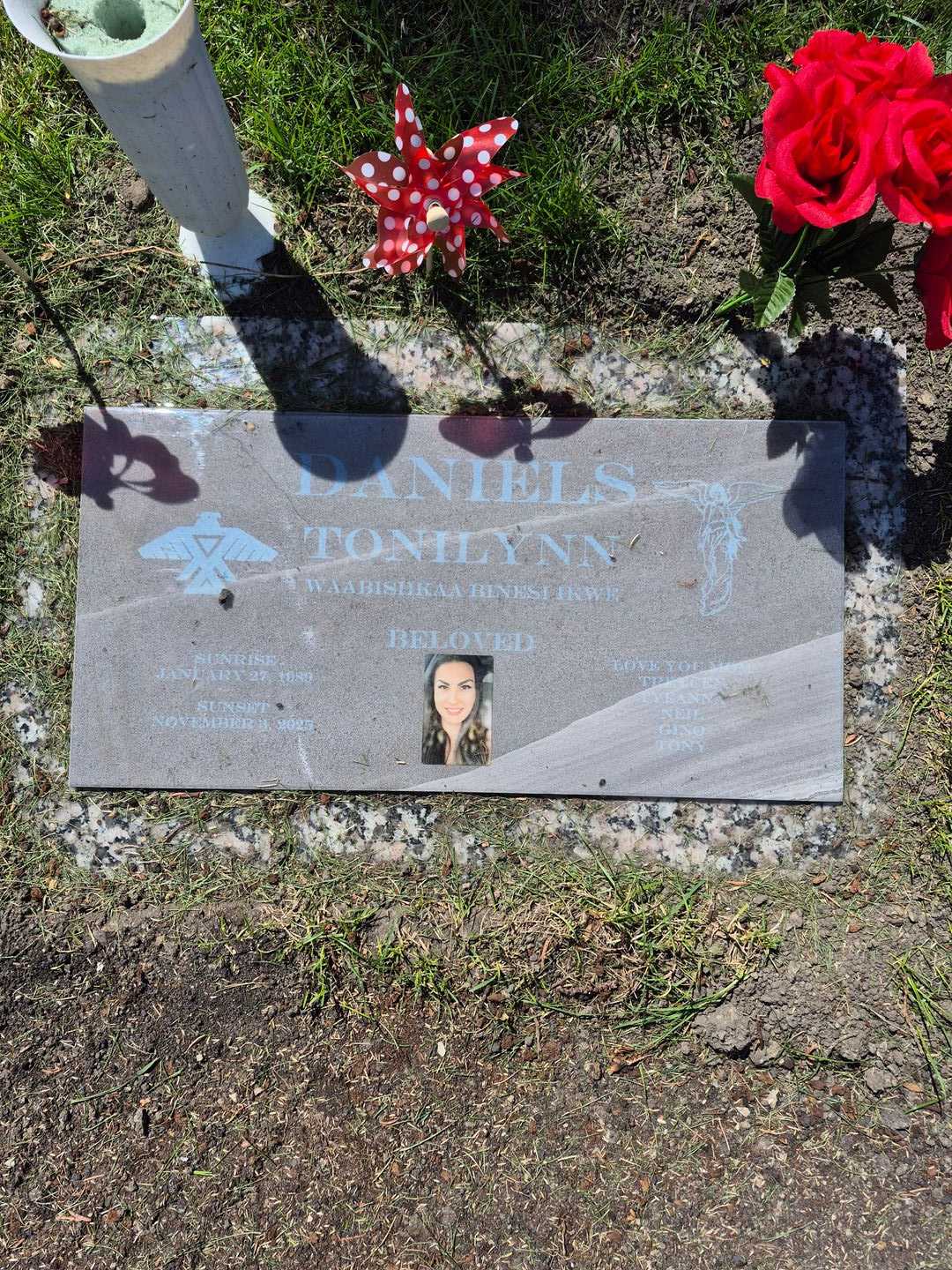 Tonilynn Daniels's grave. Photo 1