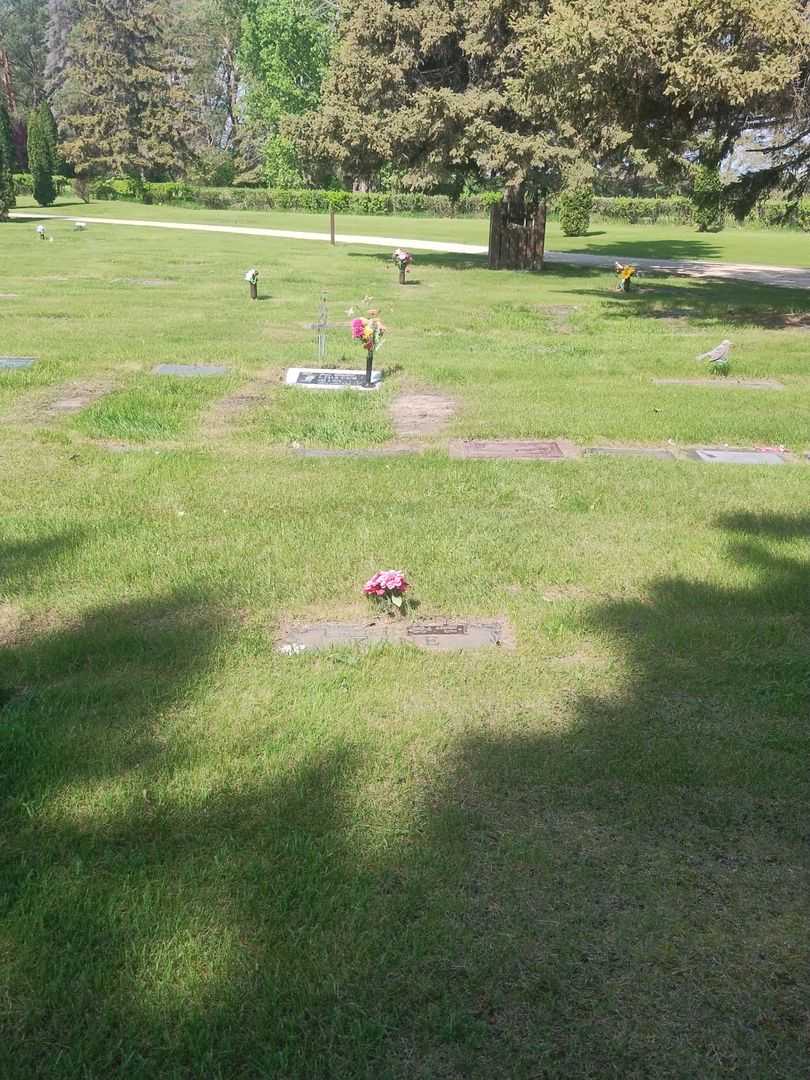 Ella Annie Kane's grave. Photo 2