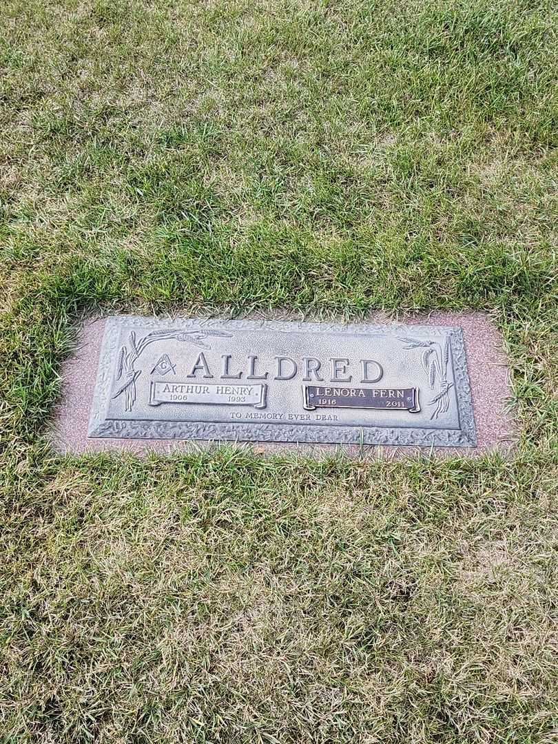 Arthur Henry Alldred's grave. Photo 1