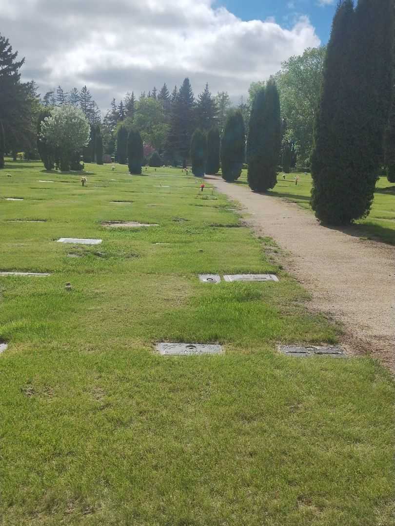 Harold G. James's grave. Photo 2