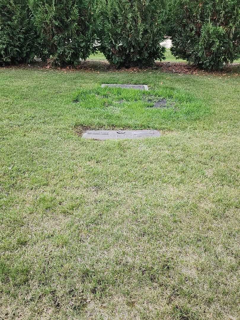 George F. W. Venn's grave. Photo 2