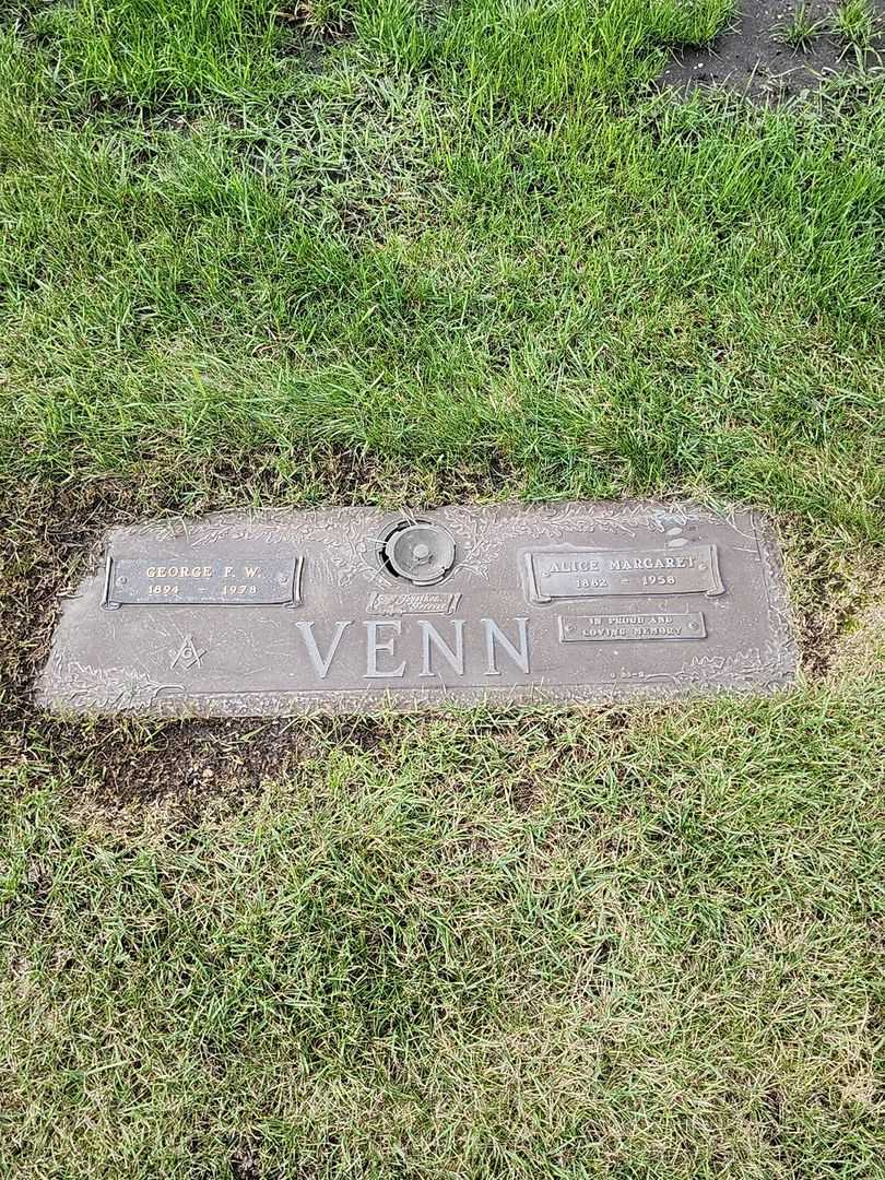 George F. W. Venn's grave. Photo 1