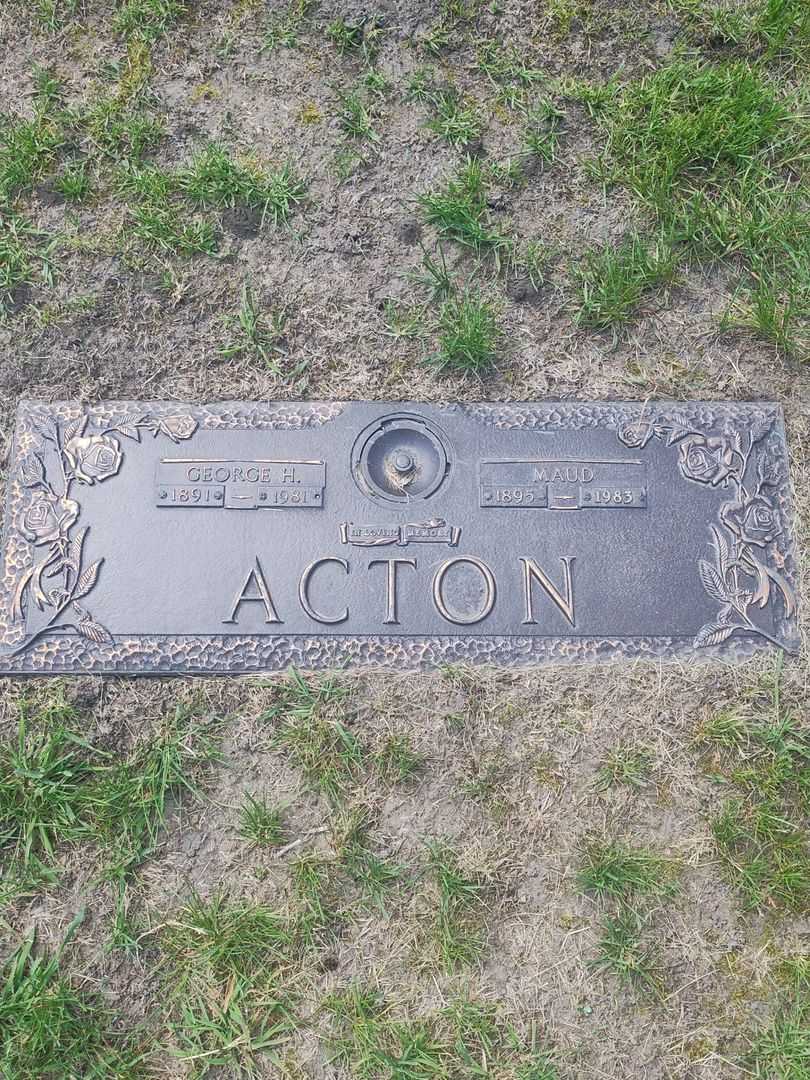 George H. Acton's grave. Photo 1