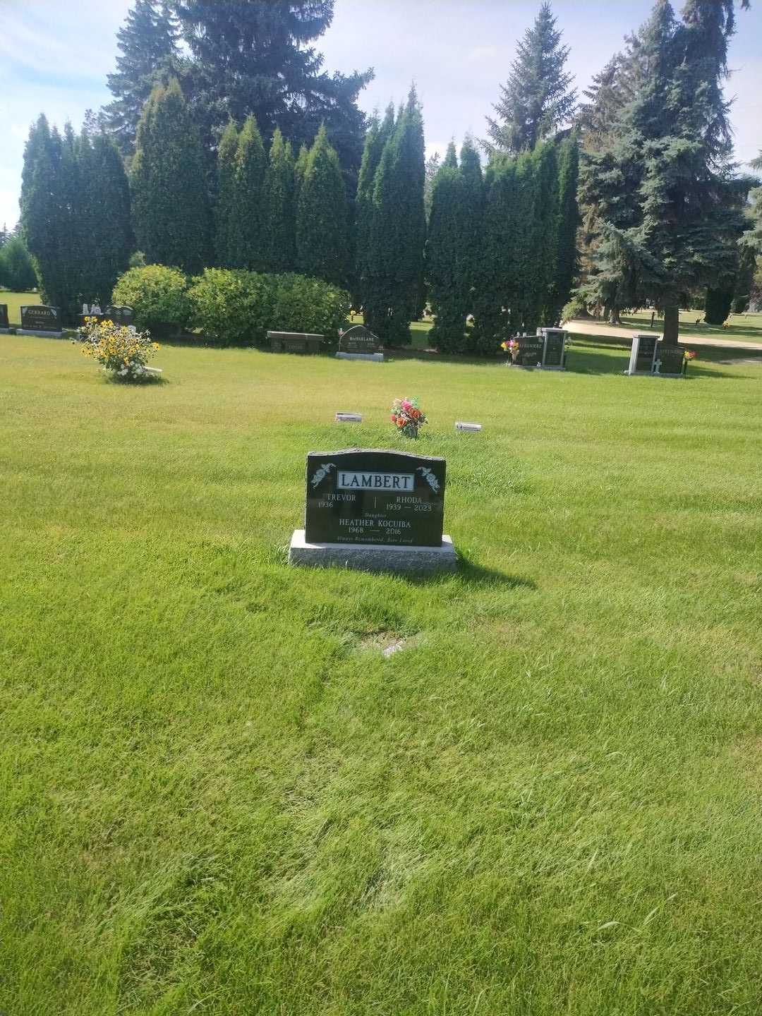 Heather Kris Kocuiba's grave. Photo 2