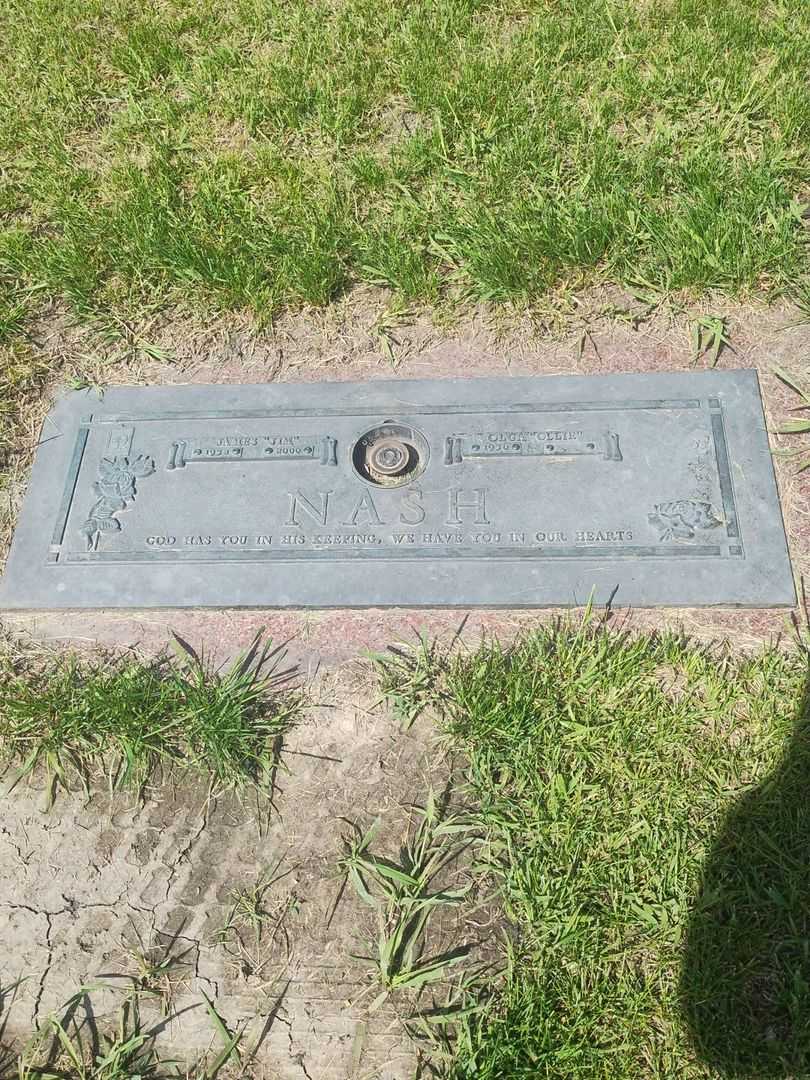 James "Jim" Nash's grave. Photo 1