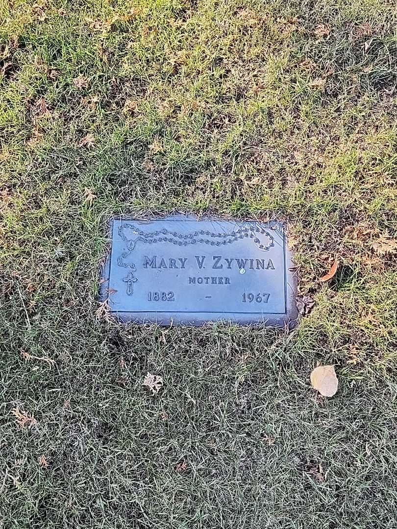 Mary V. Zywina's grave. Photo 1