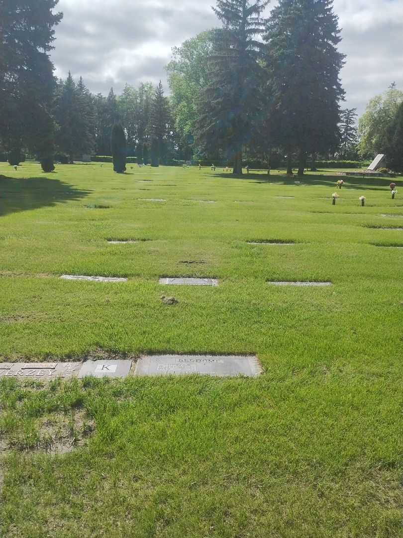 Theresa LaFreniere Beddome's grave. Photo 2