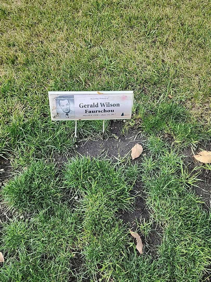 Gerald Wilson Faurschou's grave. Photo 1