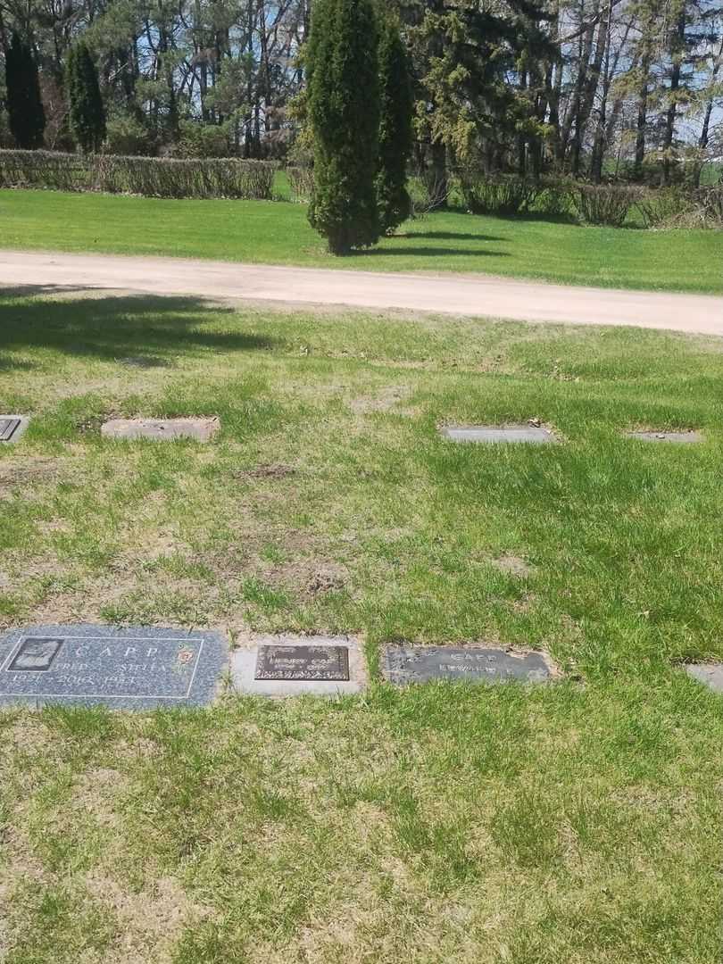 Edward F. Capp's grave. Photo 2