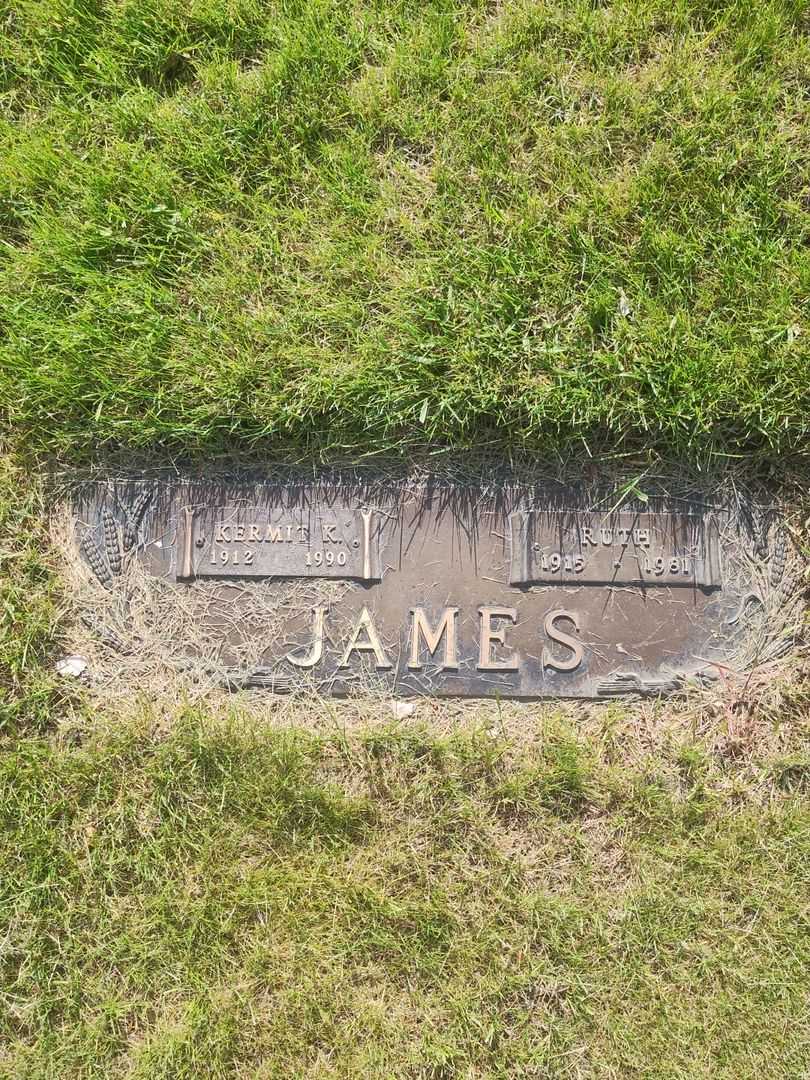 Kermit K. James's grave. Photo 1