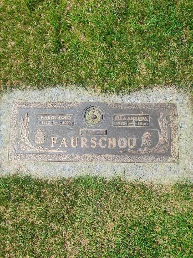 Ralph Henry Faurschou's grave. Photo 3