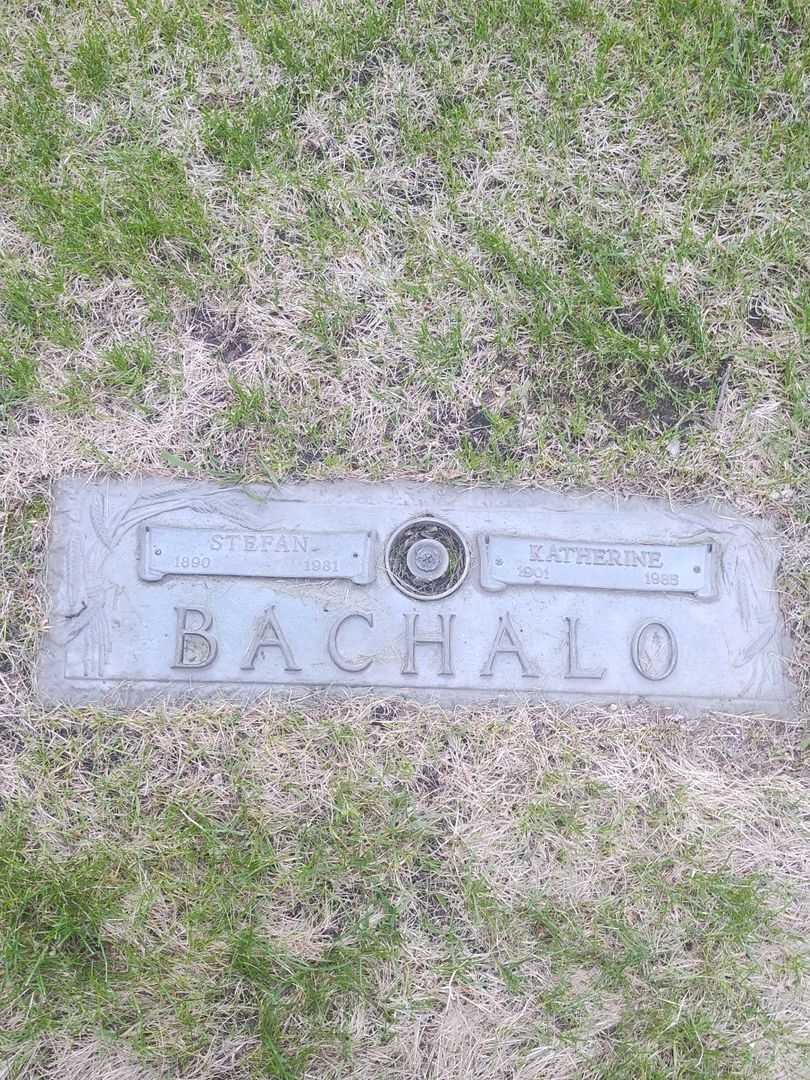 Katherine Bachalo's grave. Photo 1