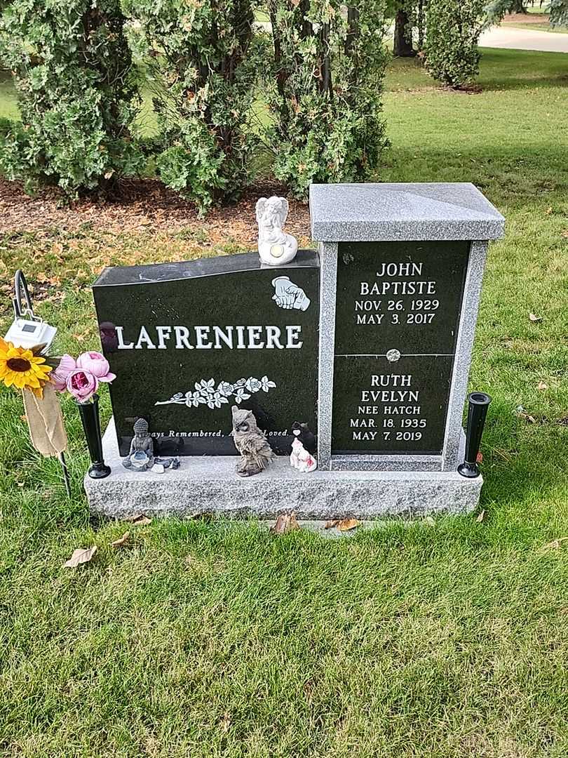 John Baptiste Lafreniere's grave. Photo 1