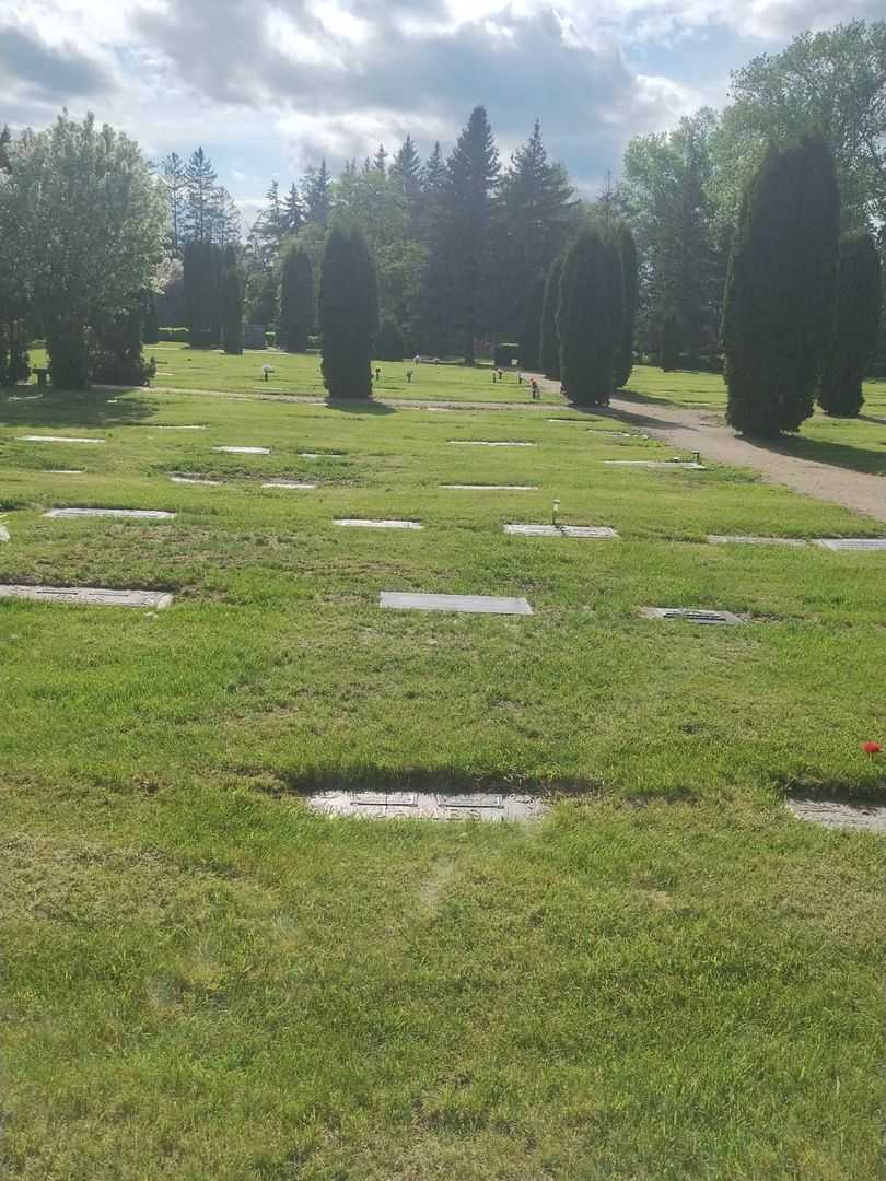 John W. James's grave. Photo 2