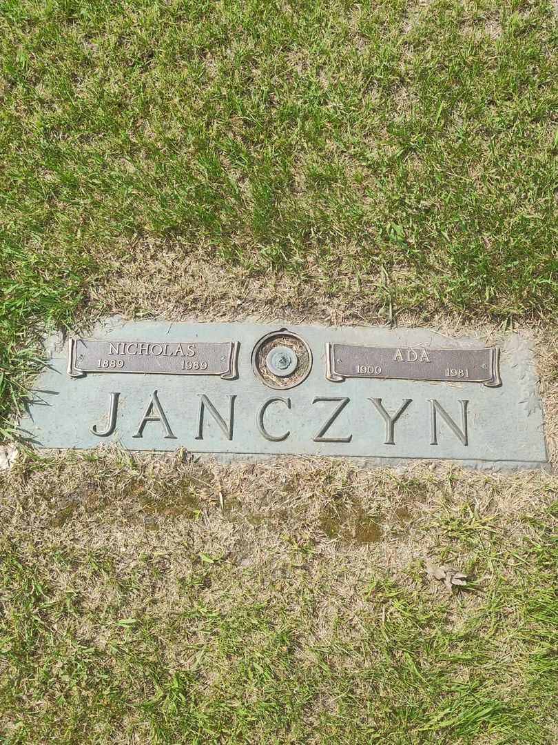 Francis W. "Frank" Nash's grave. Photo 1