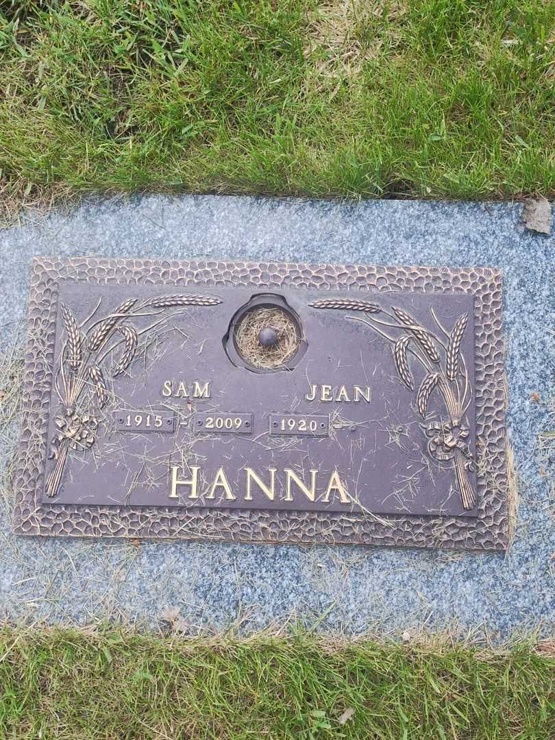 Sam Hanna's grave. Photo 1