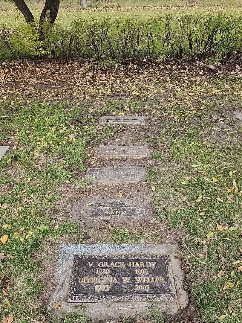 Verna Ruth Salter's grave. Photo 2