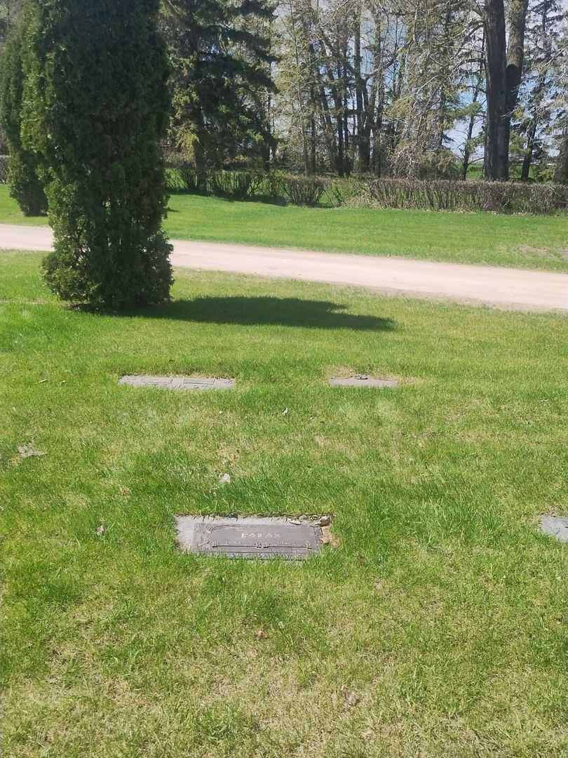 Lucile G. Palas's grave. Photo 2