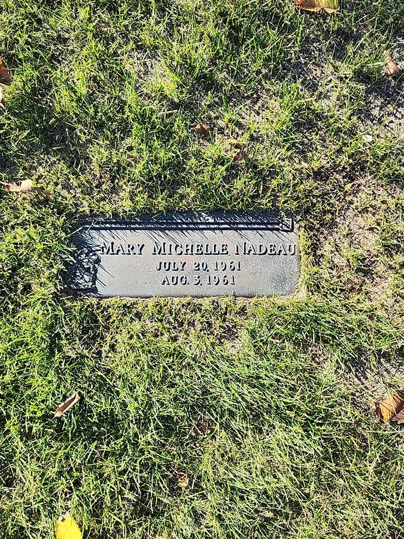 Mary Michelle Nadeau's grave. Photo 1