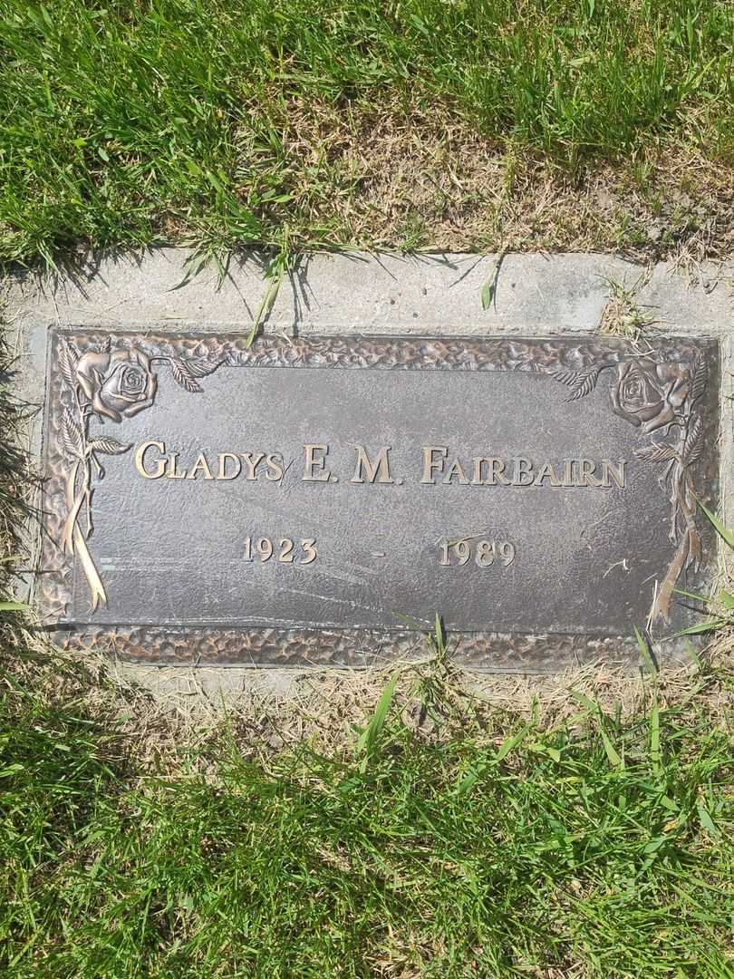 Gladys E. M. Fairbairn's grave. Photo 1