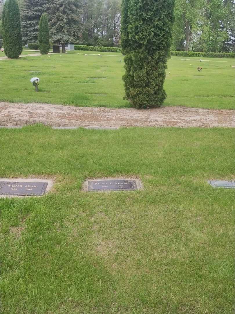 Beryl E. Adams's grave. Photo 2