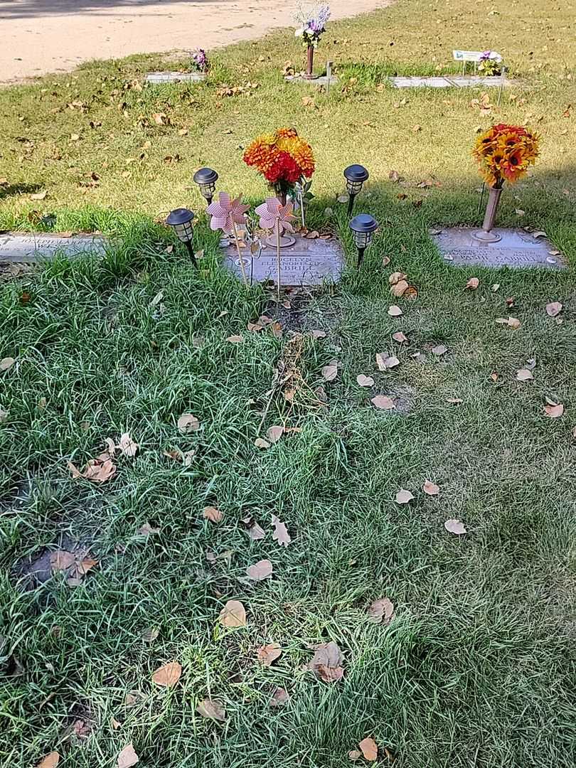 Rocelyn Eleanore Liz "Roxy" Gabriel's grave. Photo 2