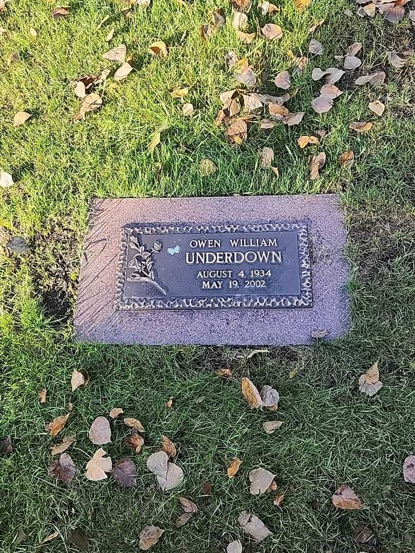 Owen William Underdown's grave. Photo 1