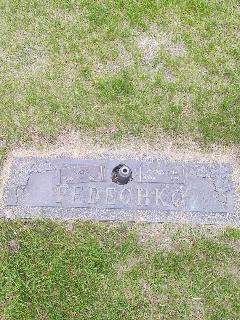 Christina Fedechko's grave. Photo 1