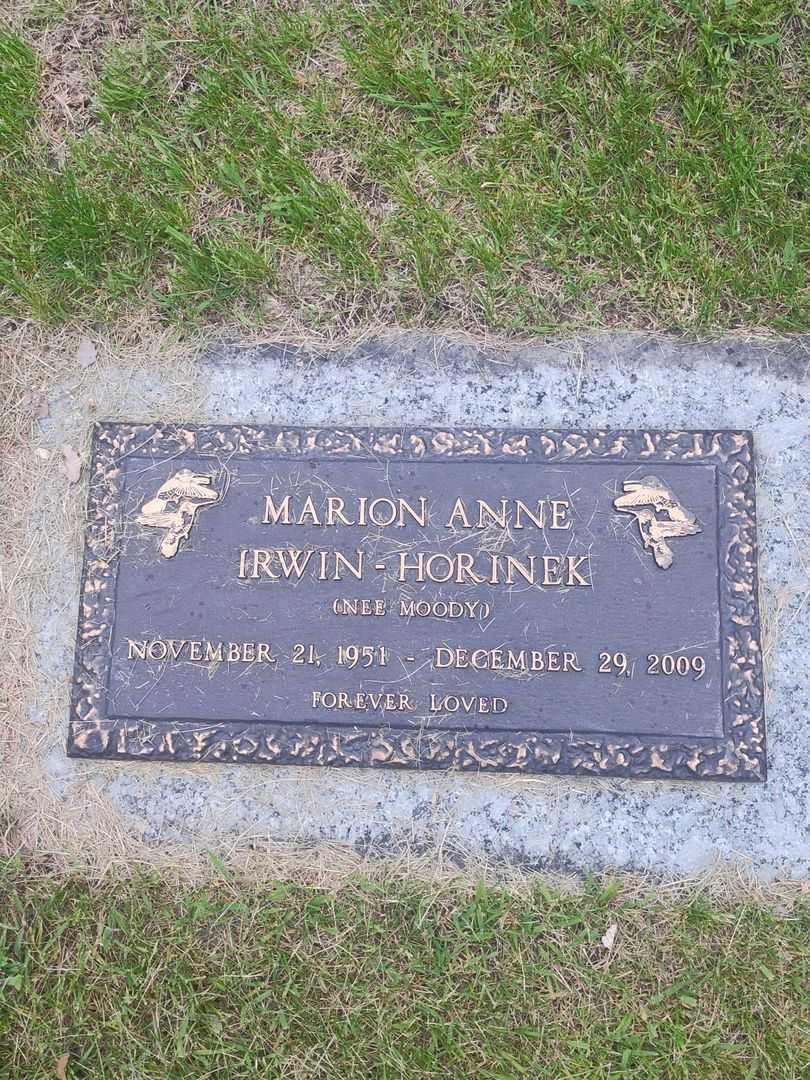 Marion Anne Irwin-Horinek's grave. Photo 1