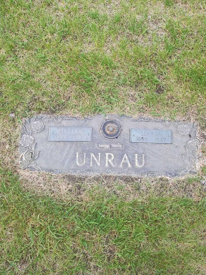 Maria Unrau's grave. Photo 1