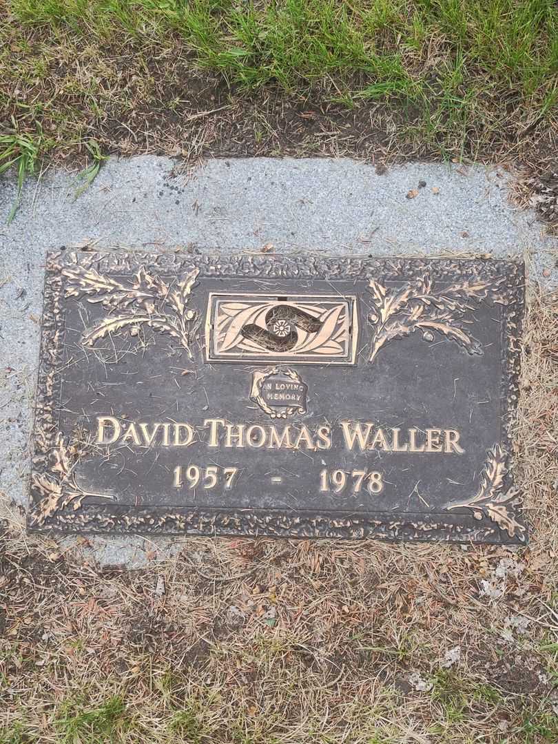 David Thomas Waller's grave. Photo 1