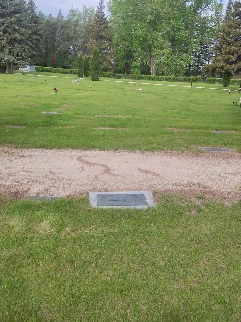 Verner J. Falk's grave. Photo 2